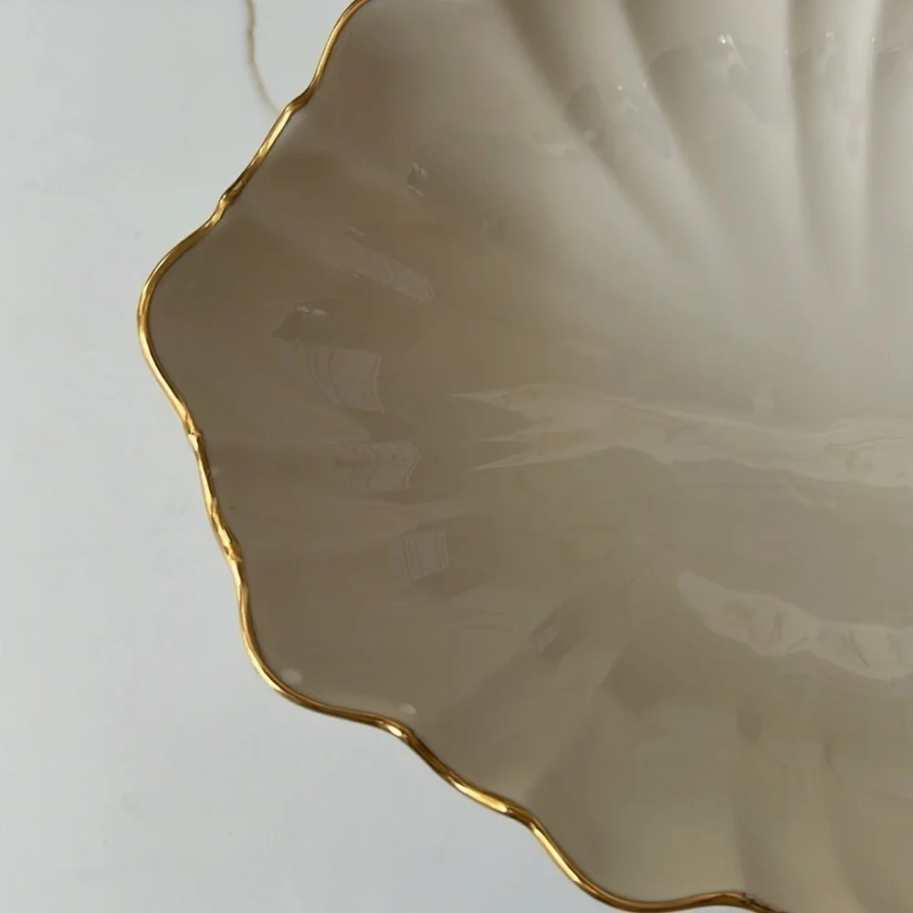 Lenox Vintage Symphony Centerpiece with Gold Trim